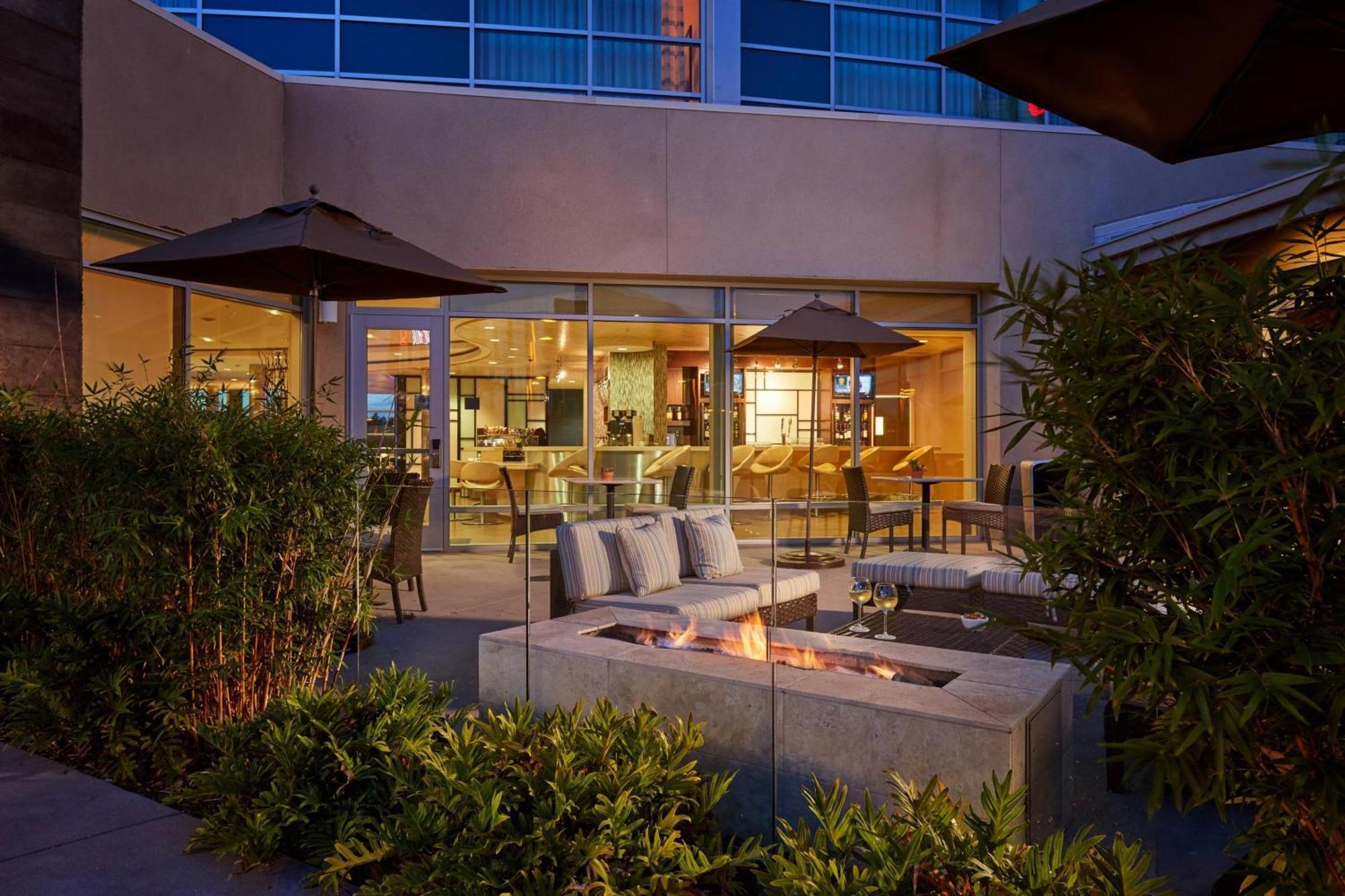Courtyard By Marriott San Jose North/ Silicon Valley Dış mekan fotoğraf